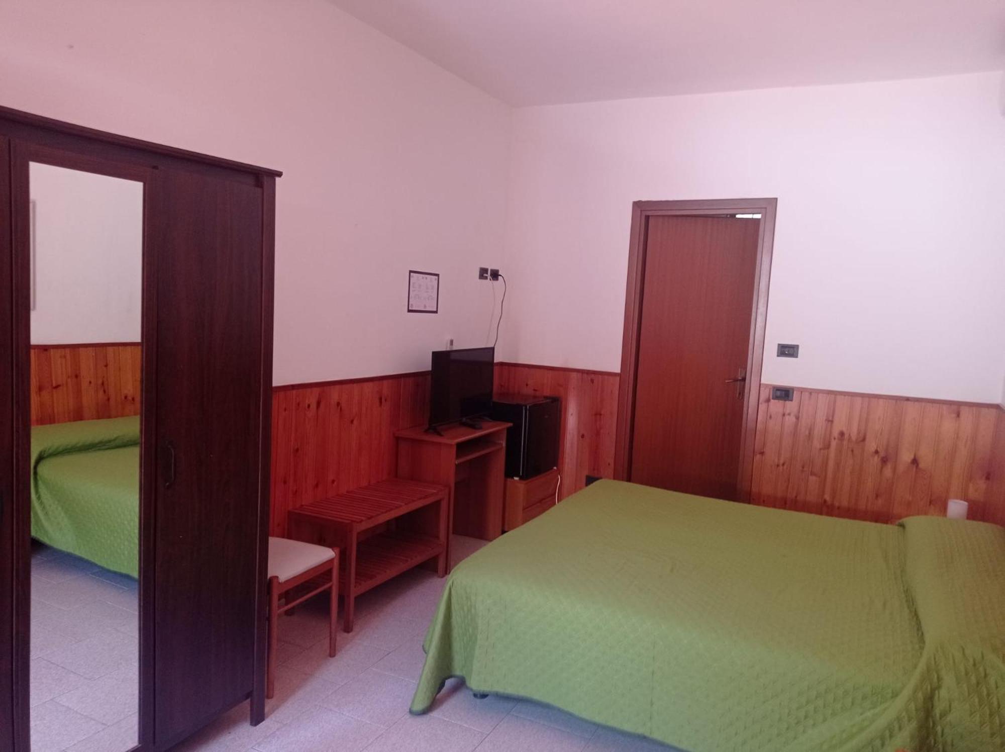 Albergo Brioschi 카포나고 외부 사진